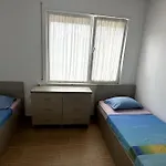 Apartment Artani Draç