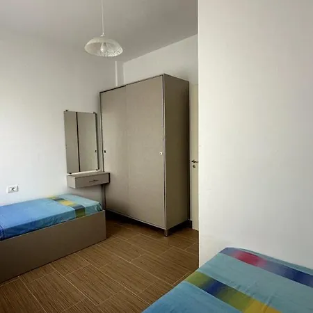 Artani アパート *