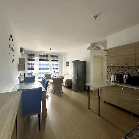 Apartment Artani *