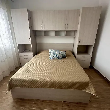 דירה Artani דראץ'